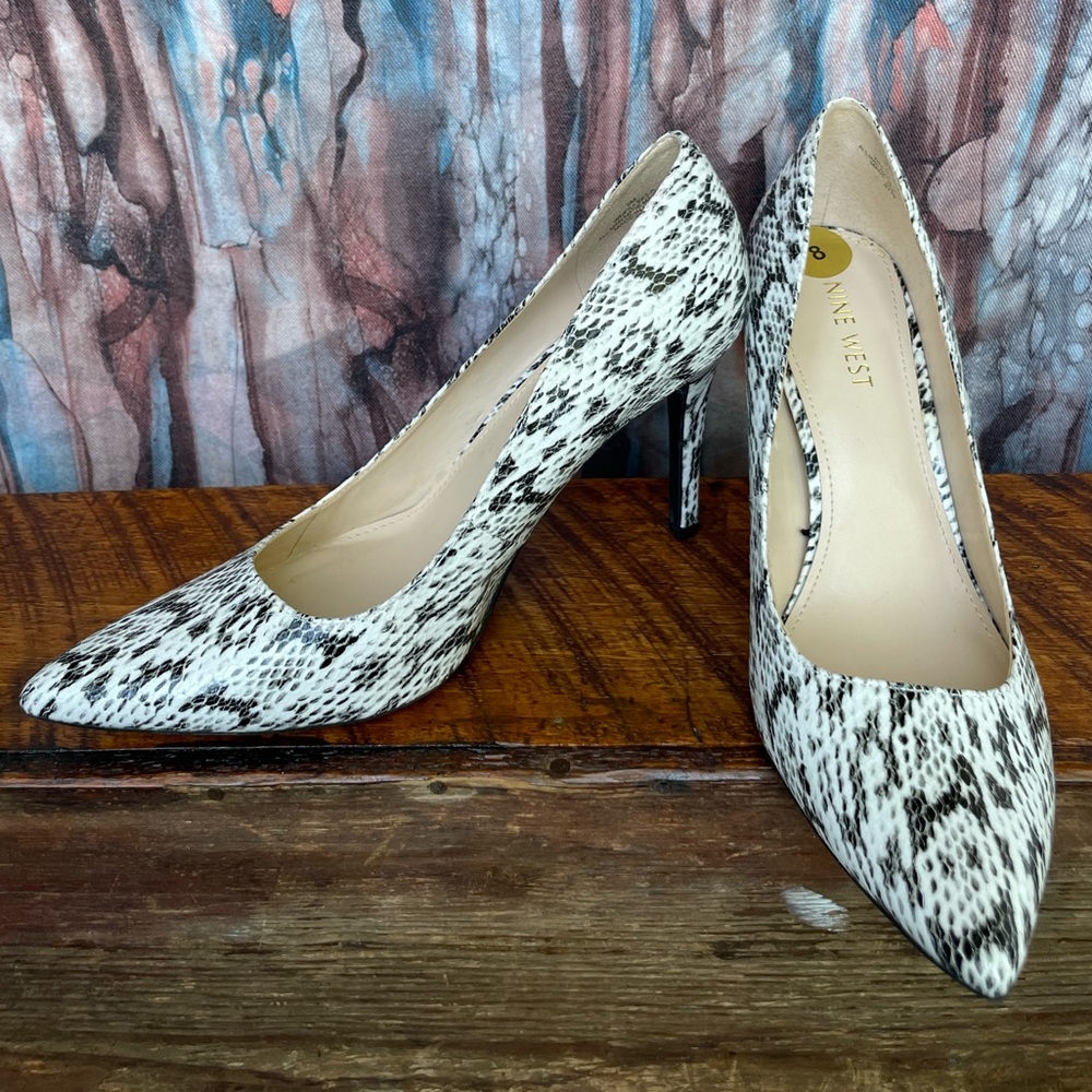 Nine West Black and White Women's Pumps
